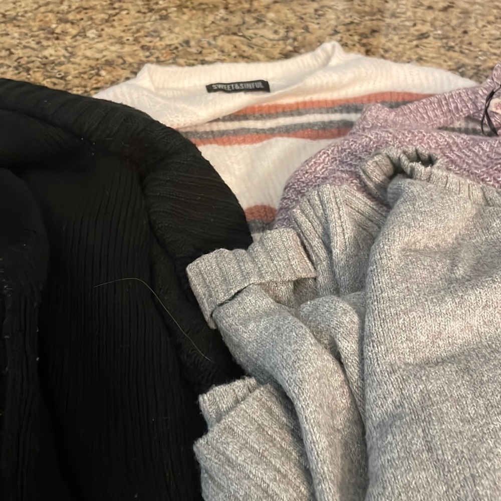 Women’s sweaters bundle